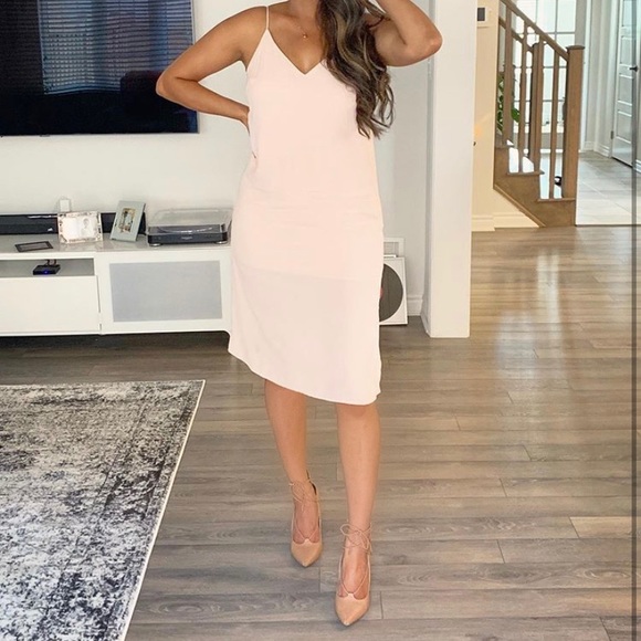 Wilfred Dress - Picture 3 of 3